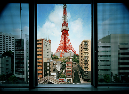 中野正貴, Tokyo Windows, Higashi Azabu,Minato-ku,May 2004
