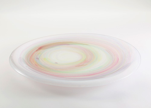 イイノナホ　時の素描9　大皿（虹 赤系）　2020　手吹きガラスΦ36.0×H3.7cm